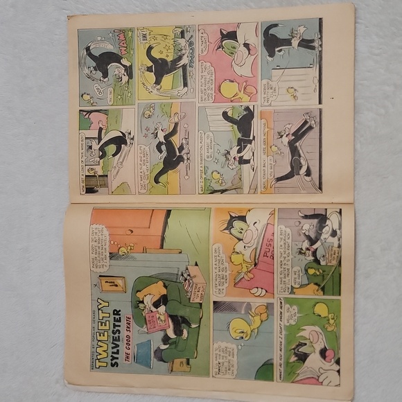 Bugs Bunny #134 Comic Book - Picture 6 of 13